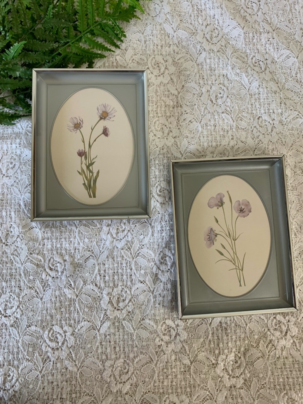 Pair of Vintage Silver Tone Framed Floral Decor 5x7
